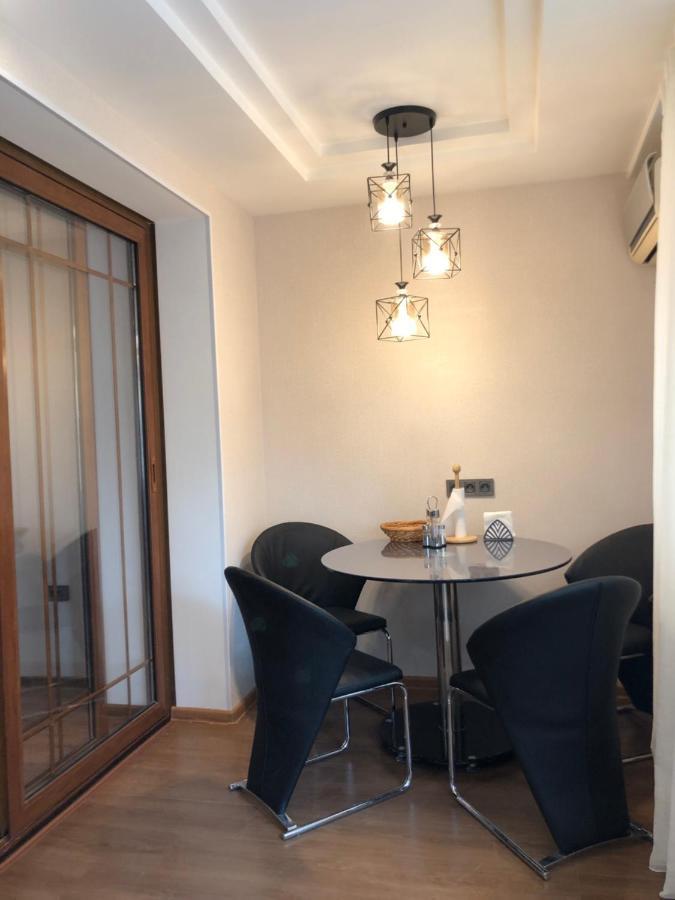 Stylish Apartments In The Heart Of The City! Tasjkent Eksteriør bilde